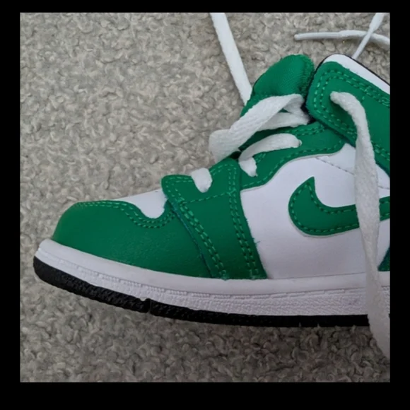 Toddler Nike Air Jordan Mid Green White Sneakers - Picture 10 of 15